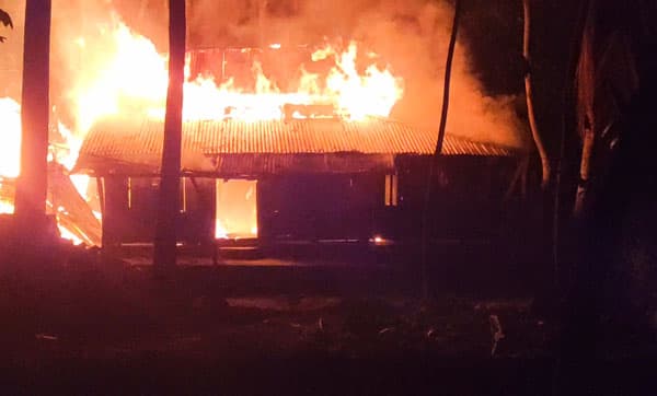 রাঙ্গাবালীতে গভীর রাতের অগ্নিকান্ডে জেলের বসতঘর পুরে ছাই !
