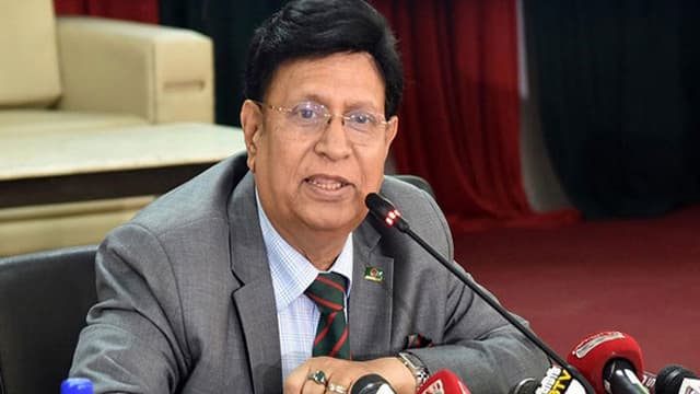 চীন থেকে দেড় কোটি টিকা কিনবে বাংলাদেশ : পররাষ্ট্রমন্ত্রী