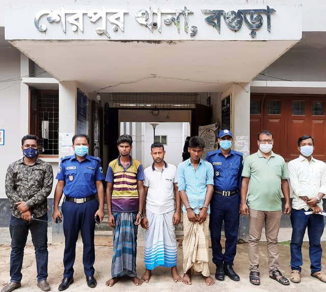 শেরপুরে কিশোরীকে গণধর্ষণ আটক ৩