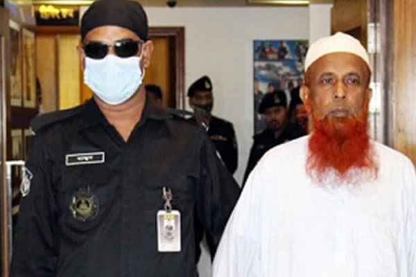 লাশ কেটে টুকরো করে রেখে  ইমামতি করতে যান তিনি!