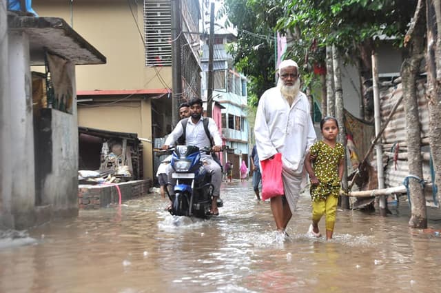 বরিশালে নদ-নদীর পানি বৃদ্ধি, নিম্নাঞ্চল প্লাবিত