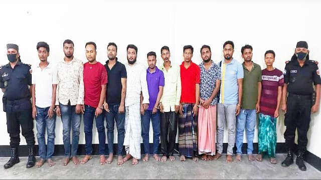 র‌্যাবের ওপর হামলার ঘটনায় আটক ১৩