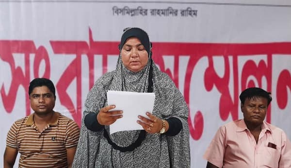 ঘোড়াঘাটে নব-নির্বাচিত মহিলা ভাইস চেয়ারম্যানের সংবাদ সম্মেলন
