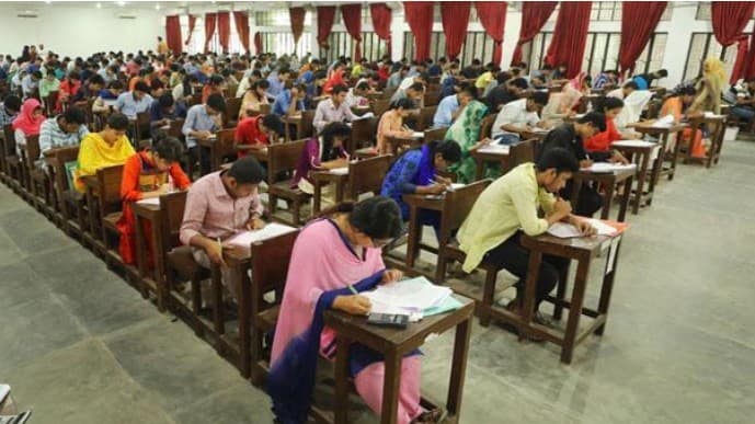 বিশ্ববিদ্যালয়ে সশরীরে নেয়া যাবে ক্লাস-পরীক্ষা