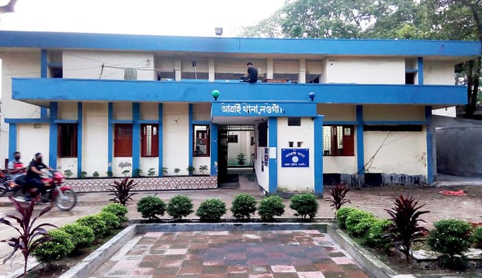 আত্রাইয়ে গাছ থেকে পড়ে যুবকের মৃত্যু