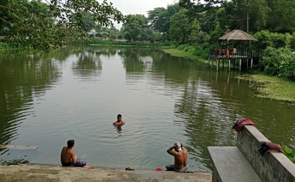 রহস্যে ঘেরা সরাইল অফিস পাড়ার পুকুর !