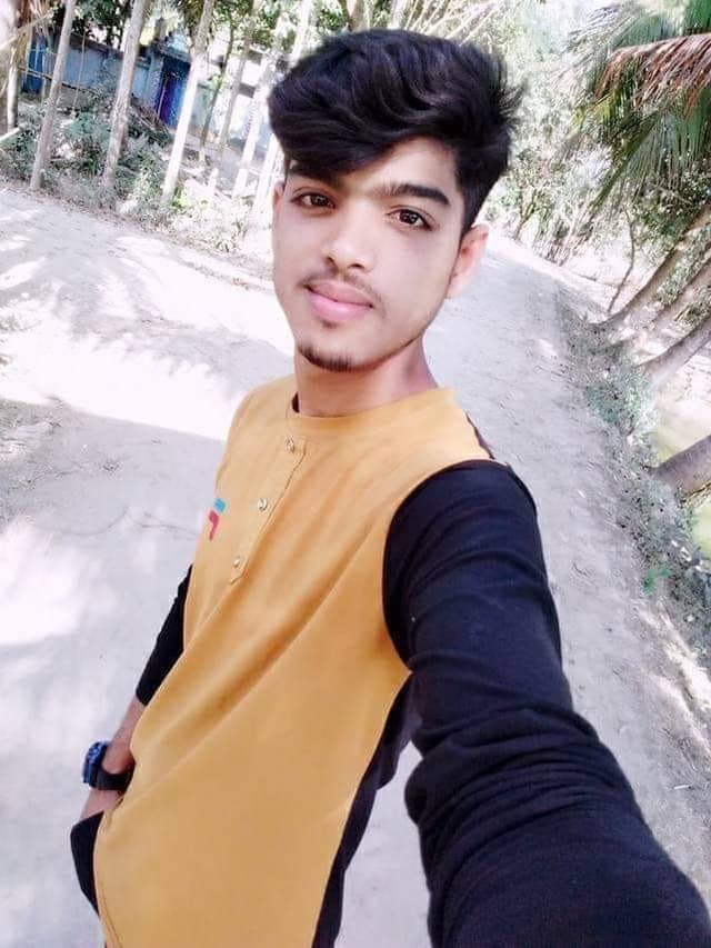 ঝিনাইদহে ভাতিজীকে নিয়ে চাচা উধাও !