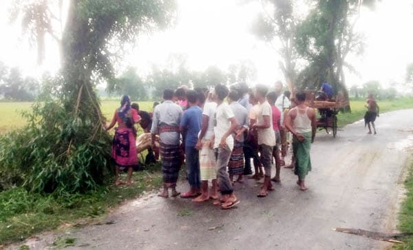 নওগাঁয় বজ্রপাতে তিন জনের মৃত্যু, আহত দুই