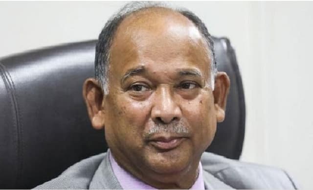 আবার বিয়ের পিঁড়িতে রেলমন্ত্রী