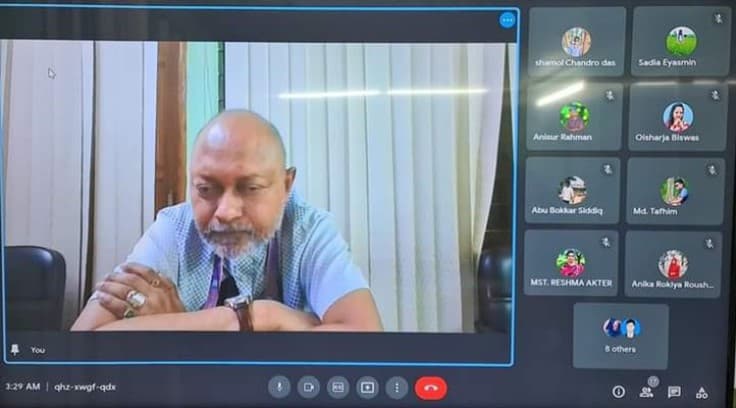 বিদায়ের আগে গভীর রাতে ক্লাস নিলেন ভিসি কলিমউল্লাহ