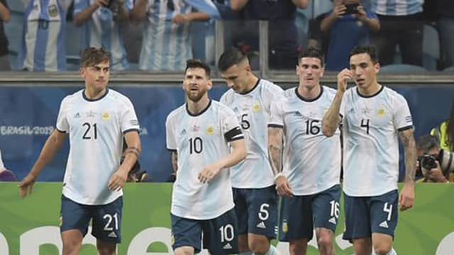দল ঘোষণা করেছেন আর্জেন্টিনা