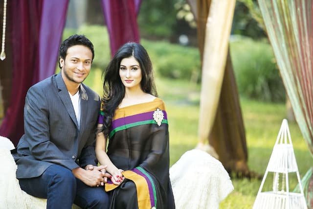 স্বামীর বিরুদ্ধে ষড়যন্ত্রের গন্ধ পাচ্ছেন শিশির