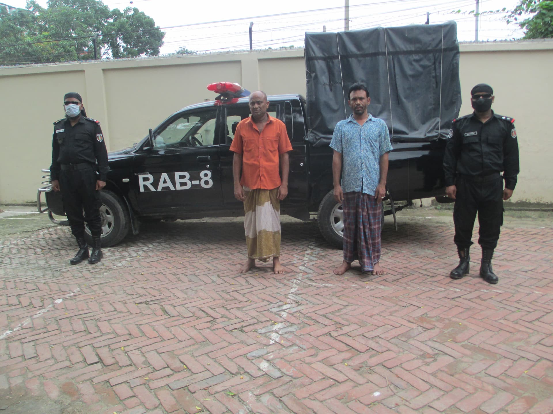 ফরিদপুরে ইয়াবাসহ ২ জন মাদক ব্যবসায়ী আটক