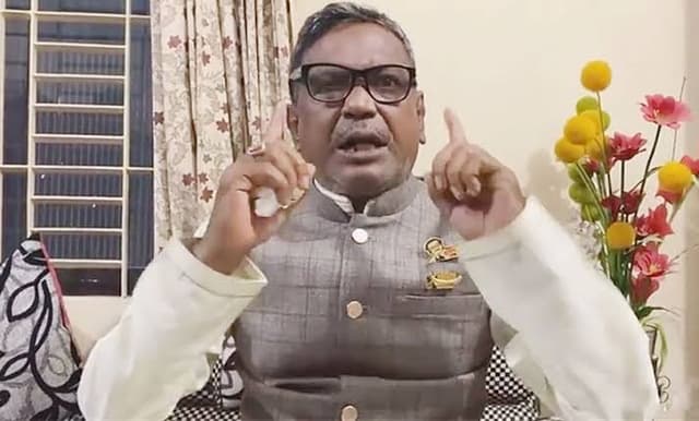 ২৪ ঘণ্টার আল্টিমেটাম দিলেন কাদের মির্জা