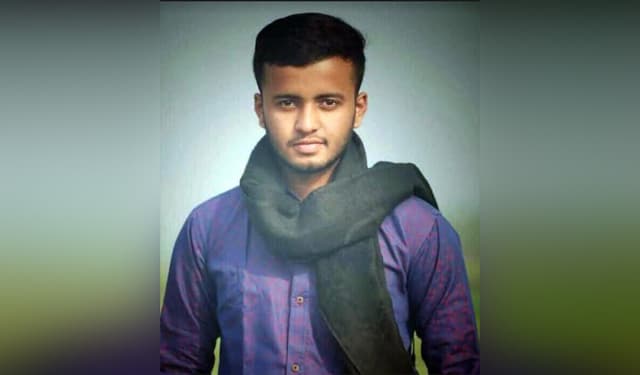 প্রেমিকার আপত্তিকর ছবি ফেসবুকে পোস্ট, প্রেমিক আটক