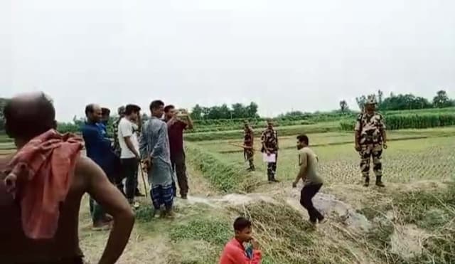 পাঁচবিবিতে পুকুর সংস্কার কাজে বিজিবি-বিএসএফের বাঁধা, ইউএনও'র কাছে অভিযোগ