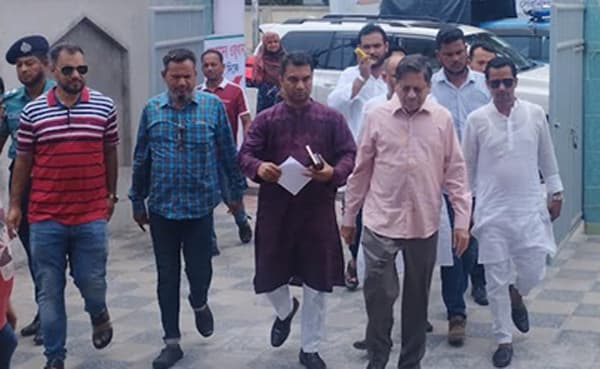 ২৪ ঘন্টায় পশুর বর্জ্য অপসারণ করবে বিসিসি