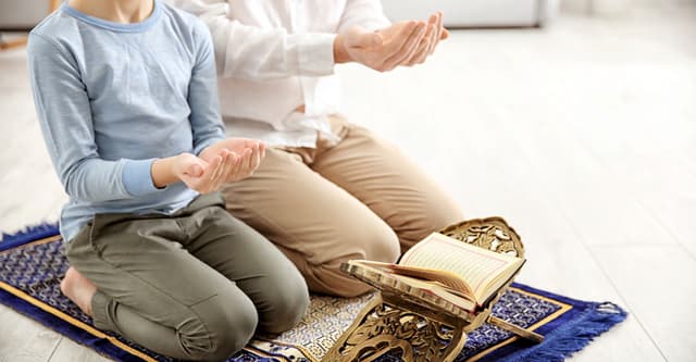 মৃত বাবা-মায়ের জন্য যে দোয়া করবেন