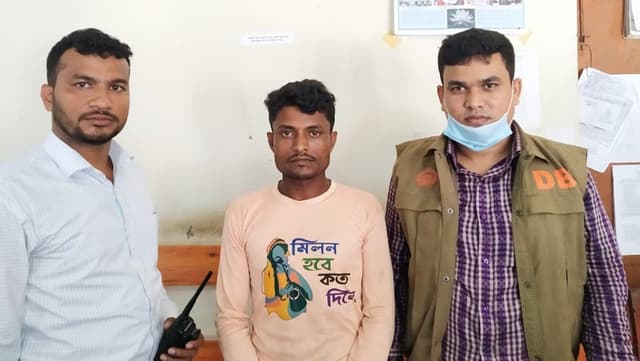 নেত্রকোণায় ৫০পিস ইয়াবাসহ মাদক ব্যবসায়ী আটক