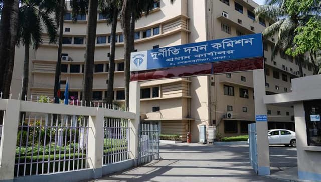 ভূয়া মুক্তিযোদ্ধা সনদে সোনালী ব্যাংকের ডিজিএম, বিপুল অর্থ আত্মসাত!