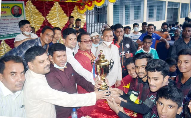 নাসিম স্মৃতি ফুটবল টুর্নামেন্ট’র ফাইনাল খেলা অনুষ্ঠিত