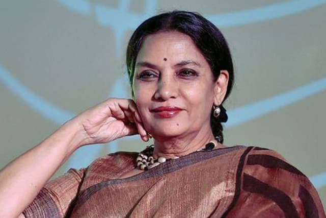 অনলাইনে অর্ডার দিয়ে নকল মদ পেলেন নায়িকা!