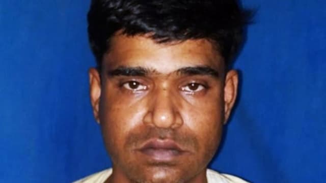 এএসপি পরিচয়ে প্রেম-বিয়ে,আসলে বাদাম বিক্রেতা!