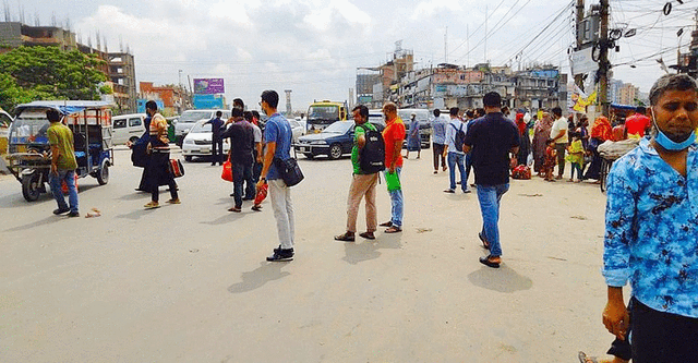 পায়ে হেটে রাজধানীতে ঢুকছে মানুষ