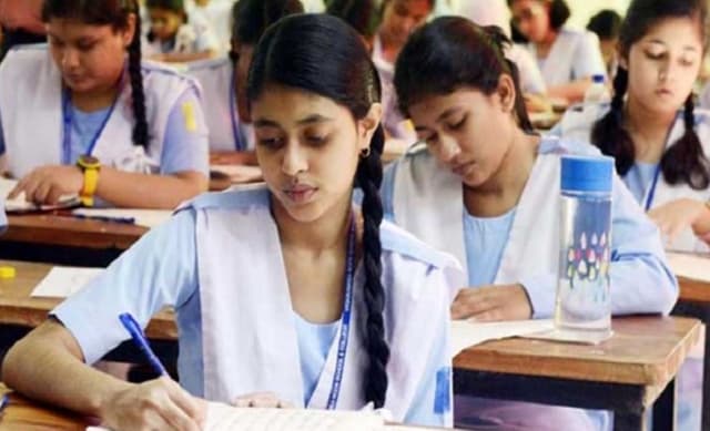 এইচএসসি পরীক্ষার ফরম পূরণ স্থগিত
