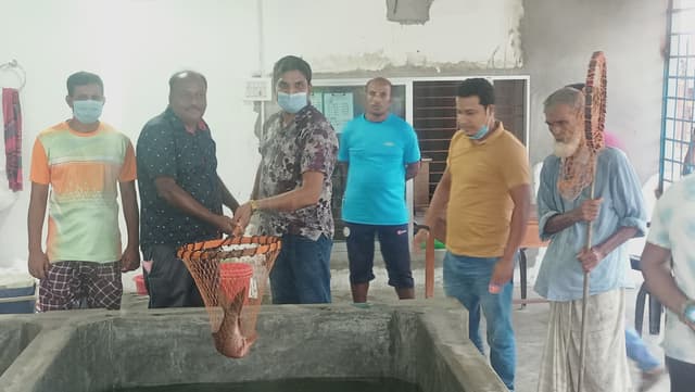 হাতের কাছেই টাটকা (তরতাজা) মাছ
