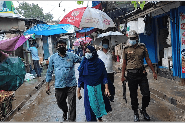 লালপুরে বিধিনিষেধে কঠোর অবস্থানে প্রশাসন, জরিমানা ৮ হাজার