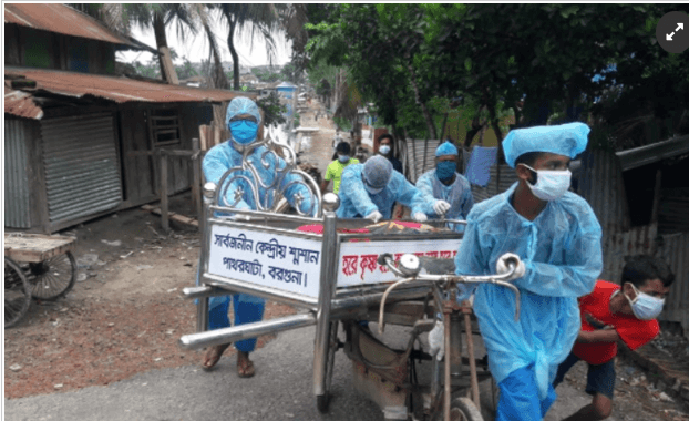 ' শ্যামলের লাশ পরে ছিল প্রায় ৮ ঘন্টা ' অবশেষে সৎকারে মুসলিম যুবারা