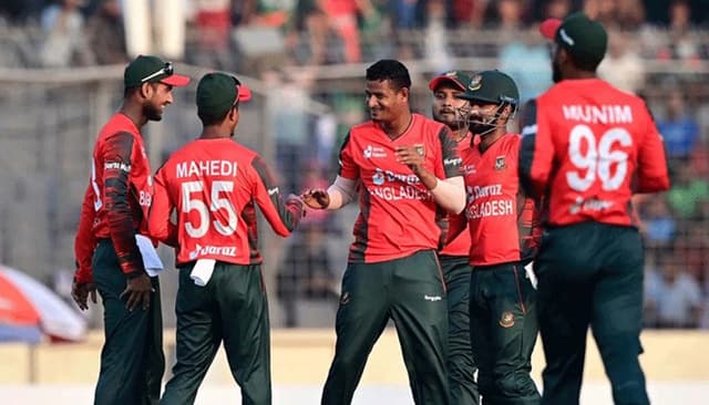 টিকে থাকার লড়াইয়ে রাতে নামছে টাইগাররা