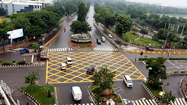 চলমান কঠোর বিধিনিষেধ শিথিল করে প্রজ্ঞাপন জারি