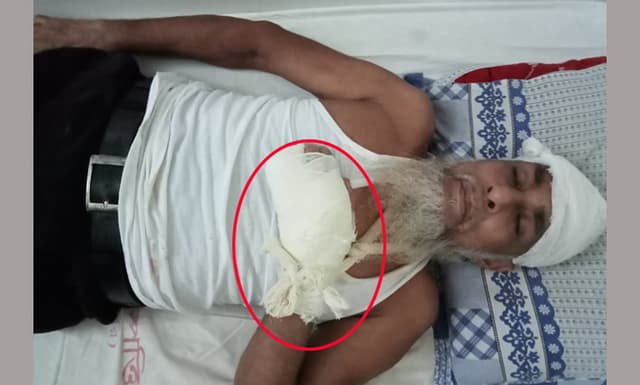 বরিশালে প্রতিবেশীর হামলায় বৃদ্ধার হাতের আঙ্গুল কর্তন