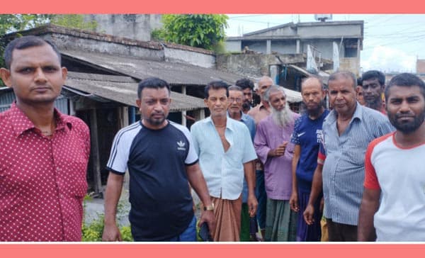 বুধহাটায় ফসল ও ঘের ভেসে যাওয়ার আশংকা এলাকাবাসীর