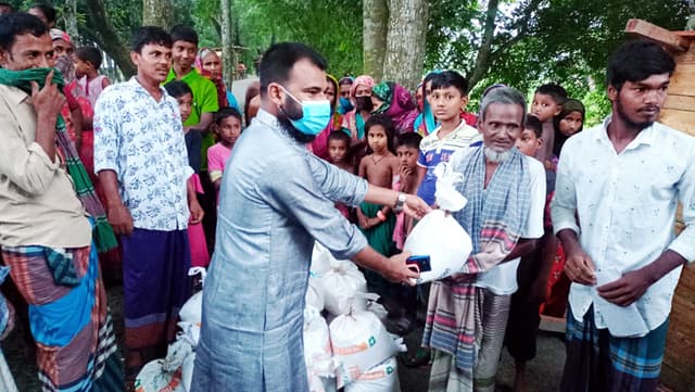 গোয়ালন্দে ঈদ-উল আযহা উপলক্ষে খাদ্য সহায়তা প্রদান