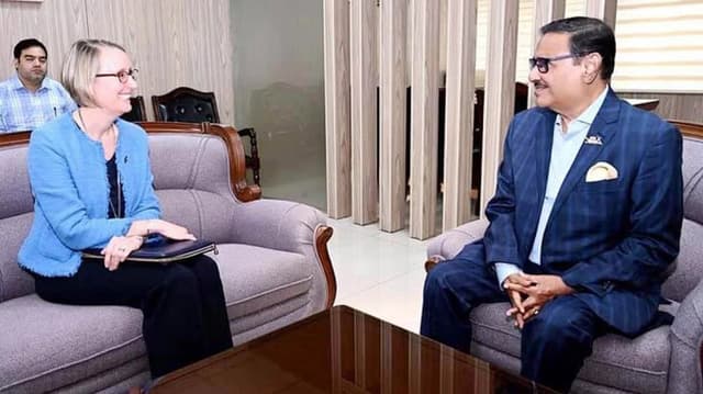 নির্বাচনের সময় কি ব্রিটিশ প্রধানমন্ত্রী পদত্যাগ করেন? হাইকমিশনারকে প্রশ্ন কাদেরের