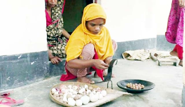 উপহারের ঘরে প্রথম ঈদ উদযাপন