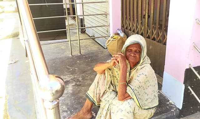 আর কোন দিন বাসায় আসবে না, মাকে বলল কুলাঙ্গার পুত্র