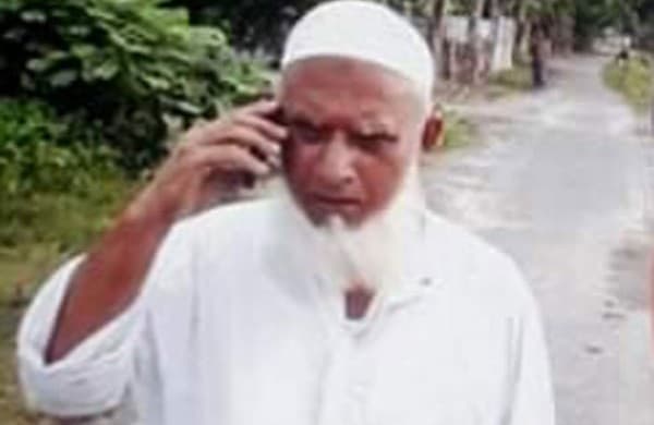 নামাজরত অবস্থায় ইমামের মৃত্যু