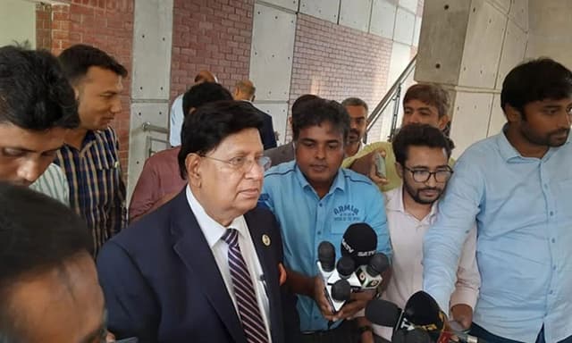 রাষ্ট্রদূতদের ভুমিকায় গণমাধ্যমকর্মীদের দুষলেন পররাষ্ট্রমন্ত্রী মোমেন
