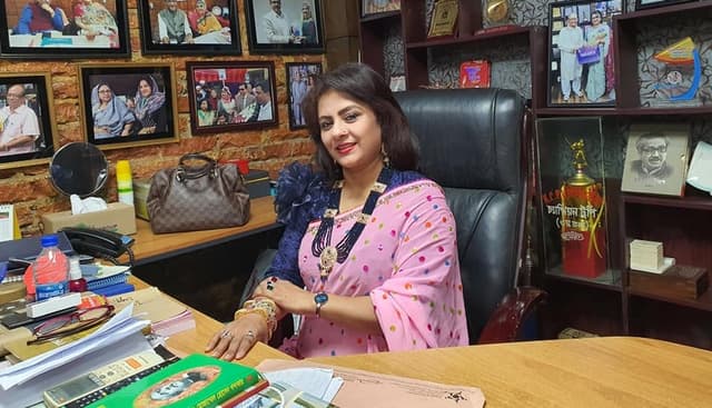 কে এই হেলেনা জাহাঙ্গীর?