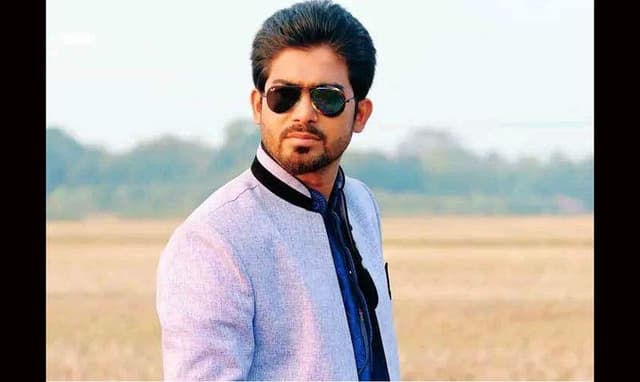 ঝিনাইদহে নিজ ঘর থেকে যুবকের অর্ধগলিত লাশ উদ্ধার