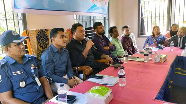 হাকিমপুরে উপজেলা পরিষদের মাসিক সভা অনুষ্ঠিত
