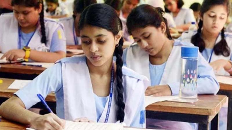 এইচএসসি পরীক্ষা পেছালো ৩ বোর্ডের