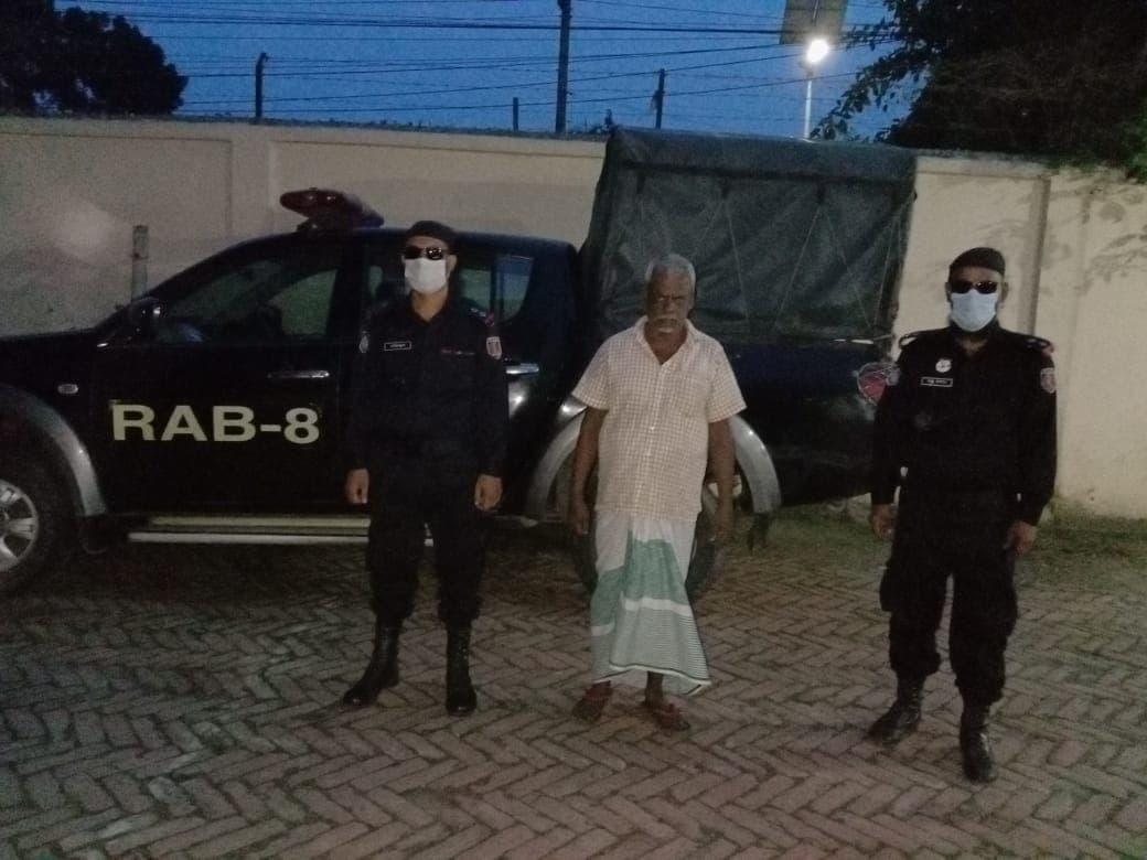 ফরিদপুরে দেশীয় মদসহ ১ জন মাদক ব্যবসায়ী আটক