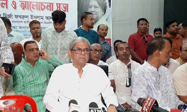 আওয়ামী লীগ সারা দেশে প্রশাসনকে নিজেদের মতো করে সাজাচ্ছে: ফখরুল