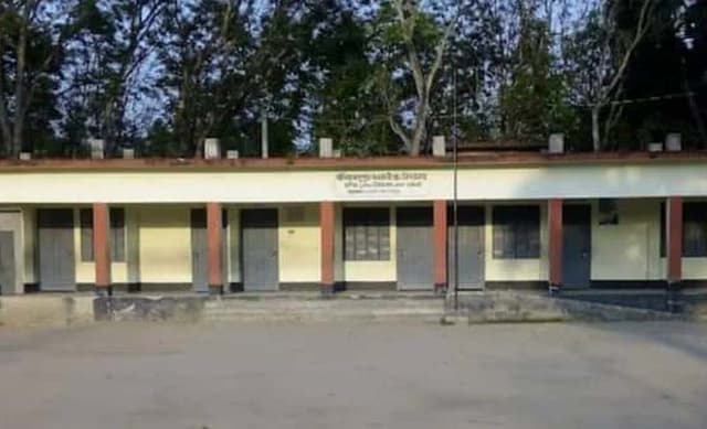 ছুটি ছাড়াই আমেরিকা পাড়ি জমালেন রাজবাড়ীর দুই শিক্ষক