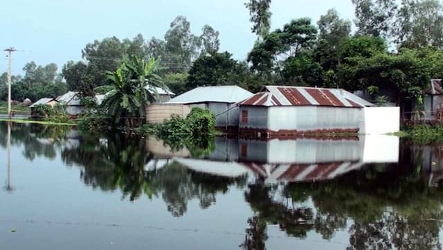 যমুনার পানি এক পয়েন্টে স্থিতিশীল, বাড়ছে অন্য পয়েন্টে